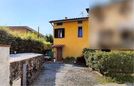 casa indipendente in vendita a Lucca in zona Sant'Anna