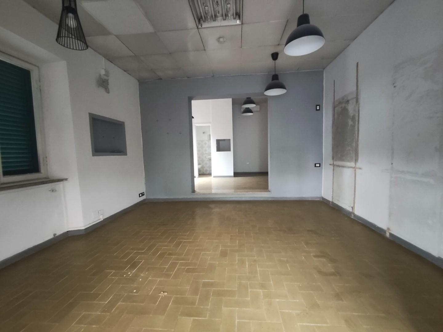 locale commerciale in vendita a Lucca in zona zona San Marco