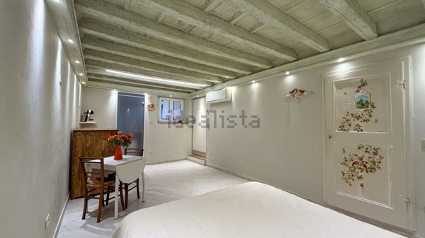 appartamento in vendita a Lucca in zona Centro Città