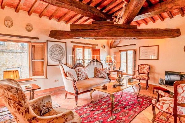 villa in vendita a Lucca in zona Nozzano