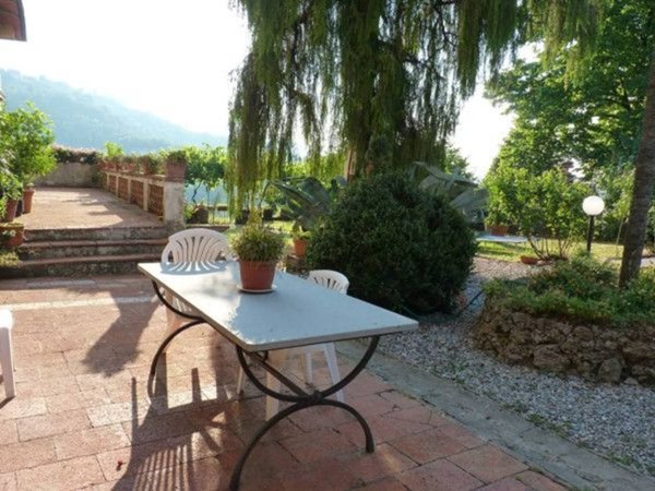 casa indipendente in vendita a Lucca in zona San Quirico di Moriano
