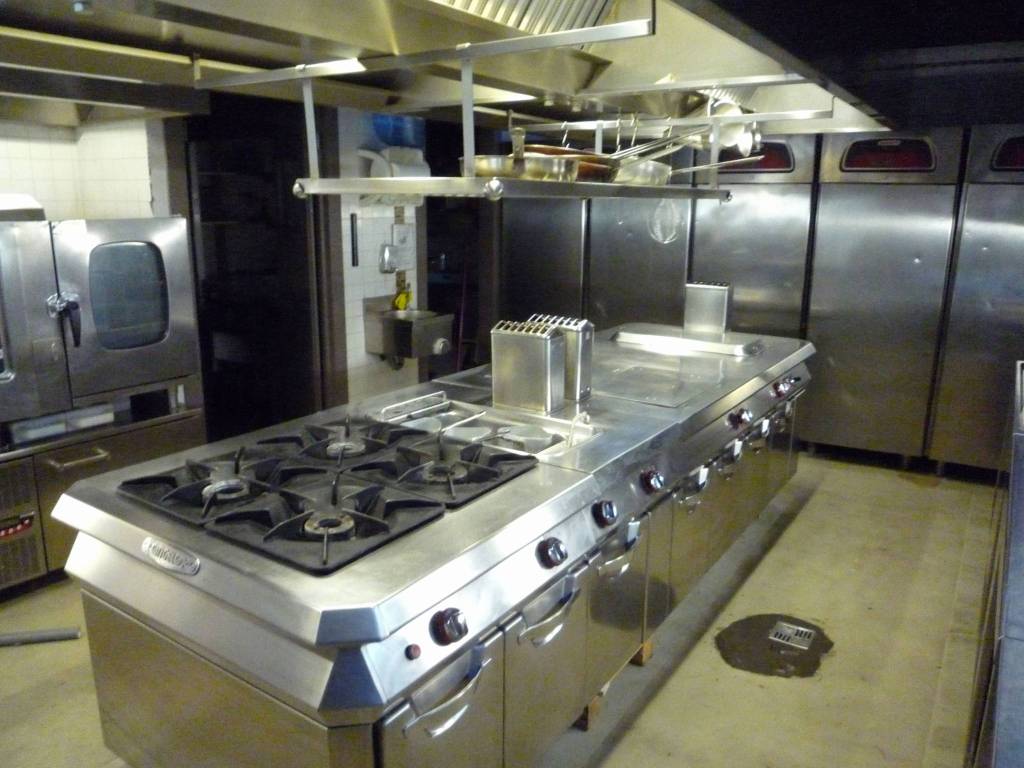 negozio in vendita a Lucca in zona zona San Vito