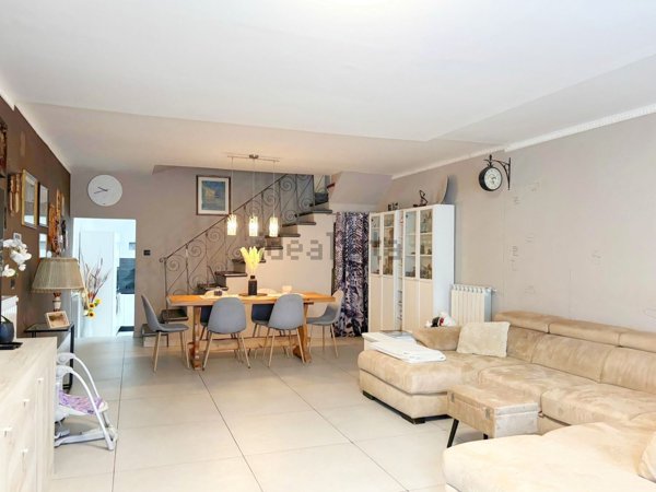 casa indipendente in vendita a Lucca in zona Santa Maria del Giudice