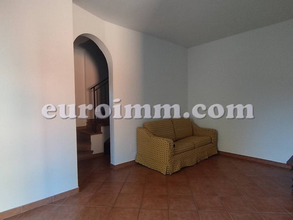 casa indipendente in vendita a Lucca in zona Monte San Quirico