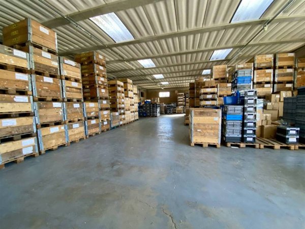 locale commerciale in vendita a Lucca in zona Monte San Quirico