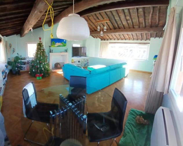 appartamento in vendita a Lucca in zona Centro Città