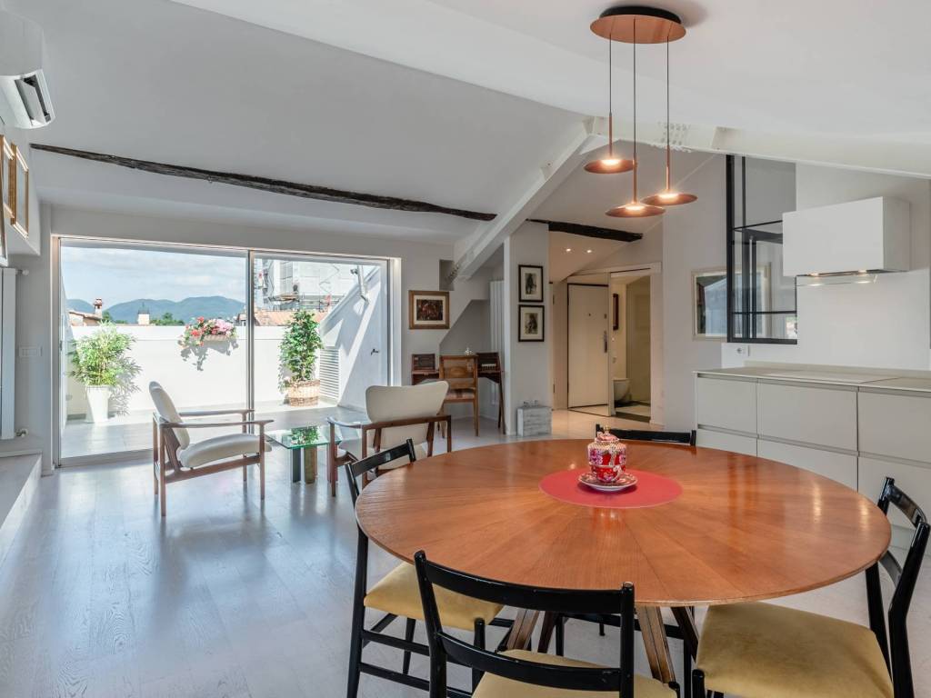 appartamento in vendita a Lucca in zona Centro Città