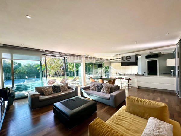 casa indipendente in vendita a Lucca in zona Centro Città