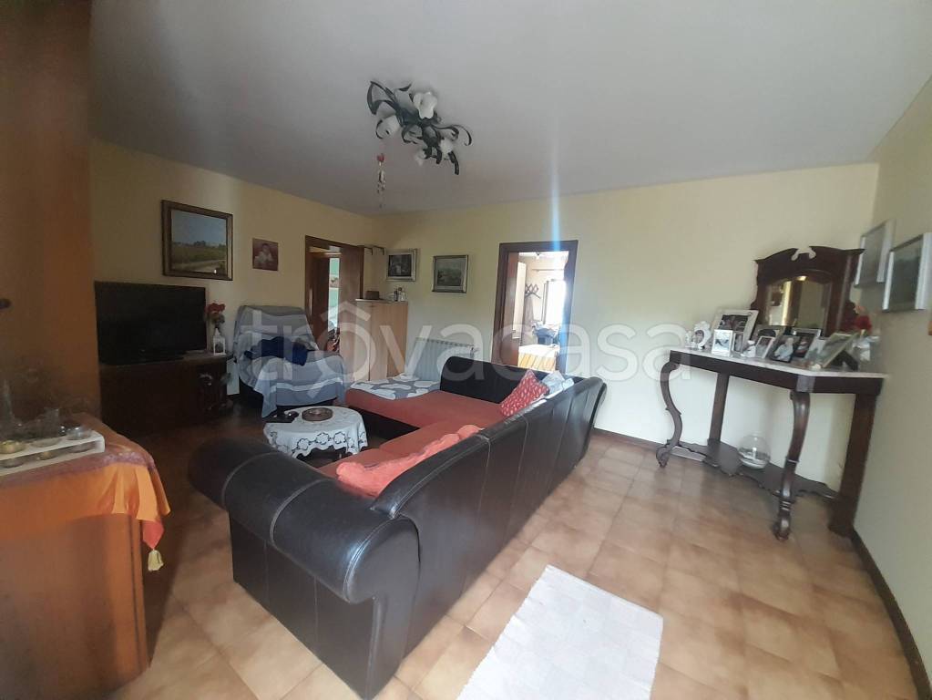 appartamento in vendita a Lucca in zona Ponte a Moriano