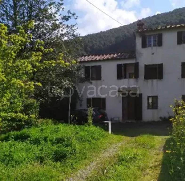 casa indipendente in vendita a Lucca in zona Santa Maria del Giudice