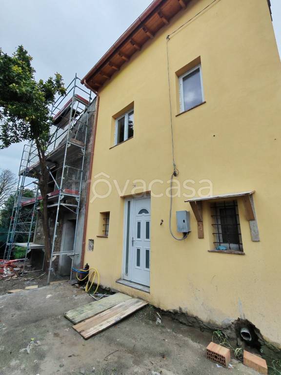 casa indipendente in vendita a Lucca in zona Zona San Concordio