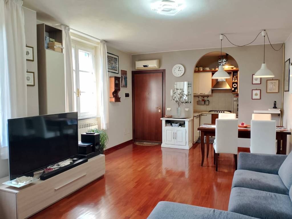 appartamento in vendita a Lucca in zona zona SS. Annunziata