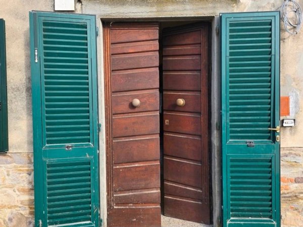 casa indipendente in vendita a Lucca in zona Pontetetto