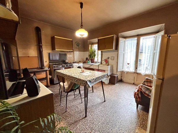 casa indipendente in vendita a Lucca in zona zona Arancio