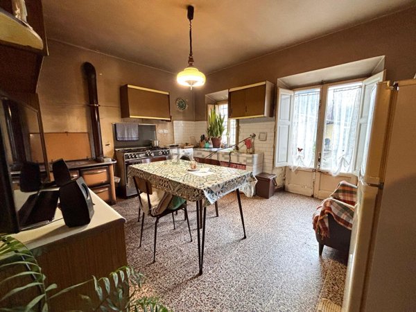 casa indipendente in vendita a Lucca in zona zona Arancio