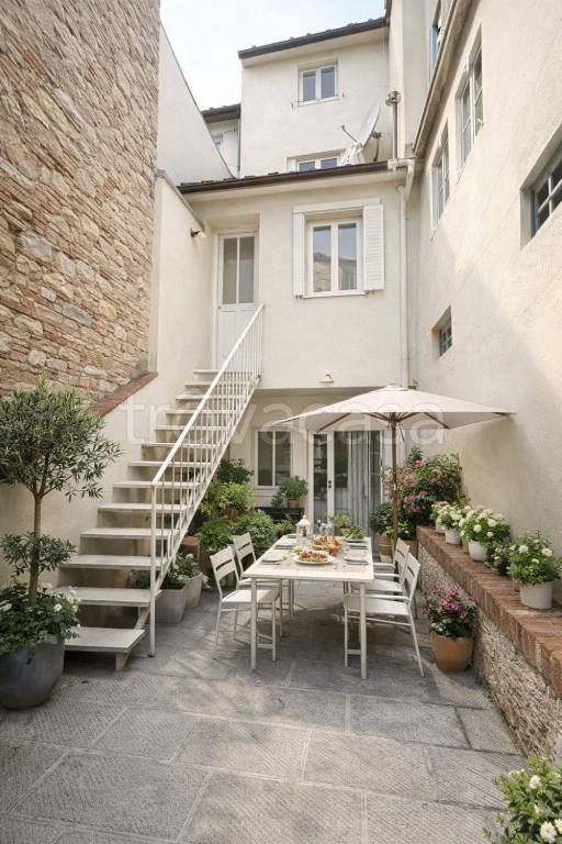 casa indipendente in vendita a Lucca in zona zona San Marco