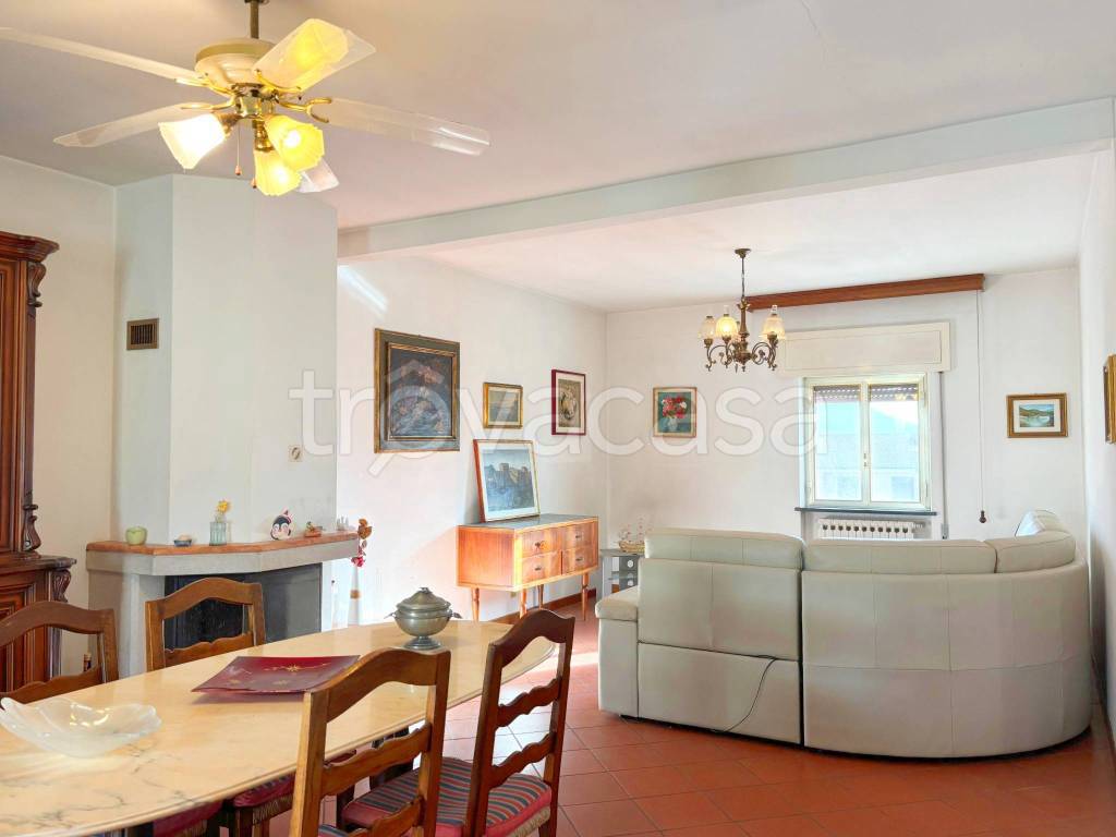 appartamento in vendita a Lucca in zona Ponte San Pietro