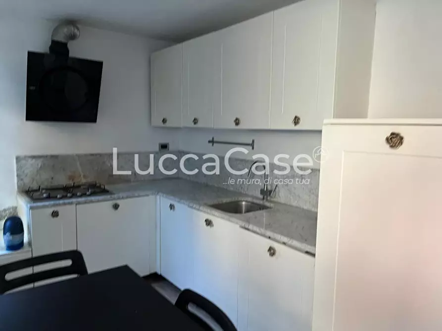 casa indipendente in vendita a Lucca in zona Centro Città