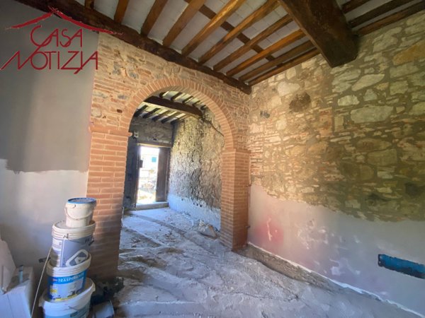 casa indipendente in vendita a Lucca