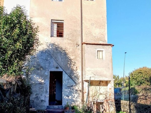 casa indipendente in vendita a Lucca in zona Sant'Angelo in Campo
