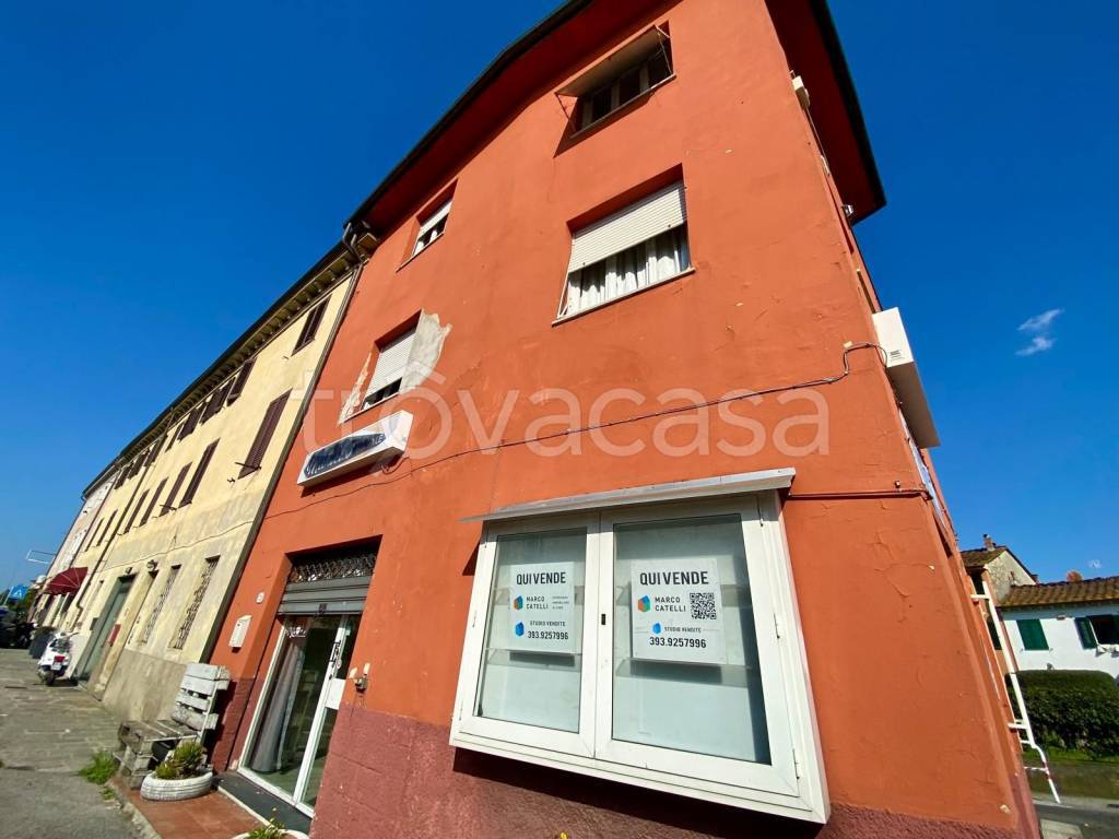 negozio in vendita a Lucca in zona zona San Vito