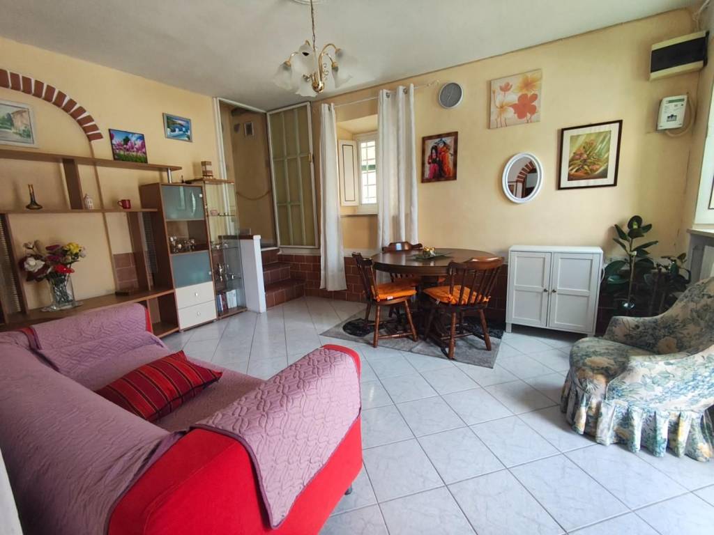 casa indipendente in vendita a Lucca in zona zona San Filippo