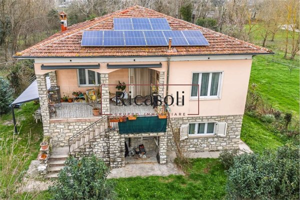 casa indipendente in vendita a Lucca in zona Zona San Concordio