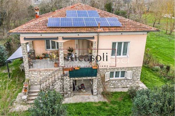 casa indipendente in vendita a Lucca in zona Zona San Concordio