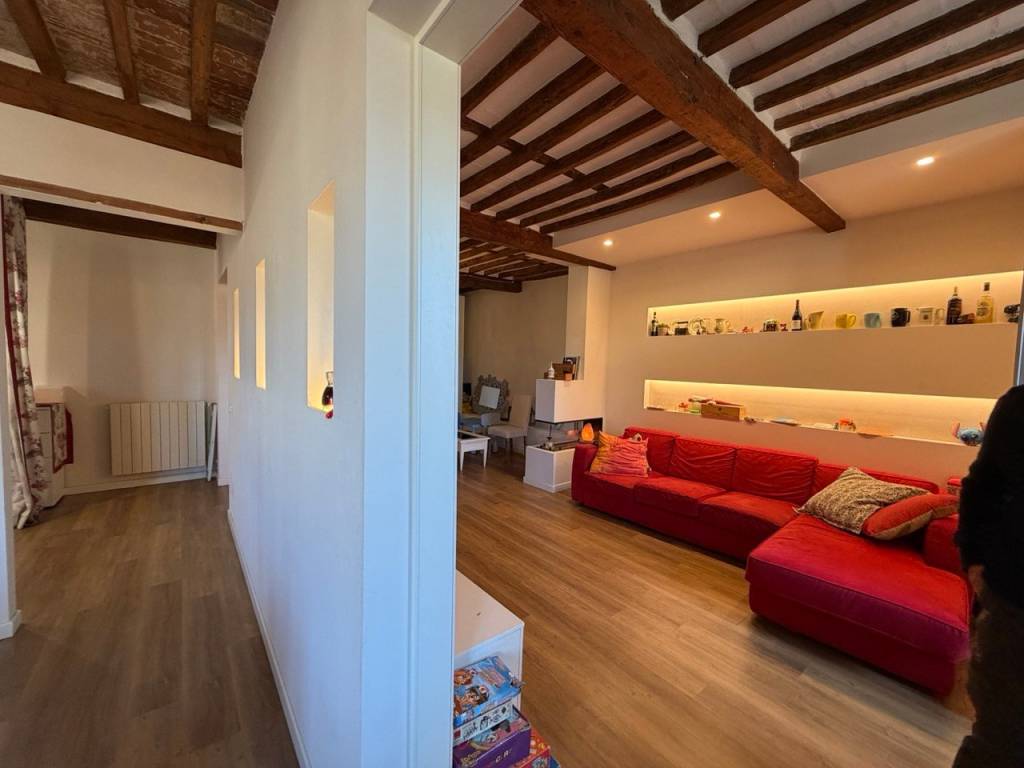 appartamento in vendita a Lucca in zona Centro Città