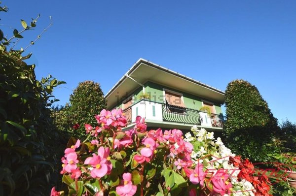 casa indipendente in vendita a Lucca in zona Sant'Anna