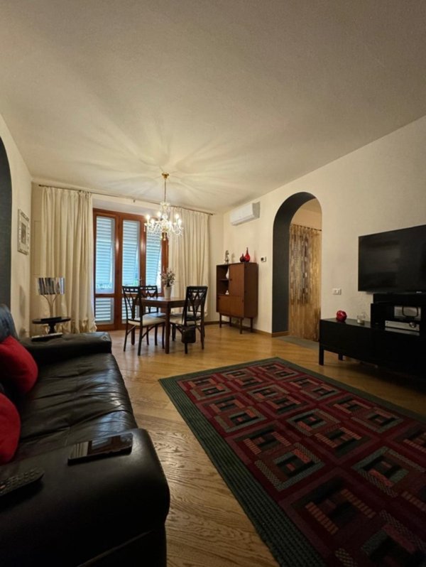 casa indipendente in vendita a Lucca in zona Meati