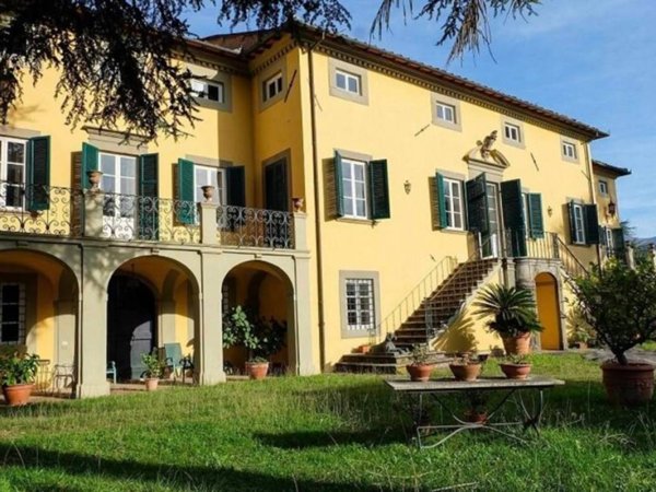 villa in vendita a Lucca in zona Ponte a Moriano
