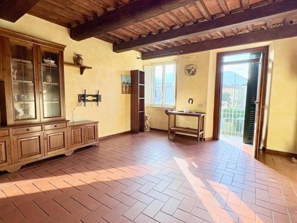 appartamento in vendita a Lucca in zona Nozzano