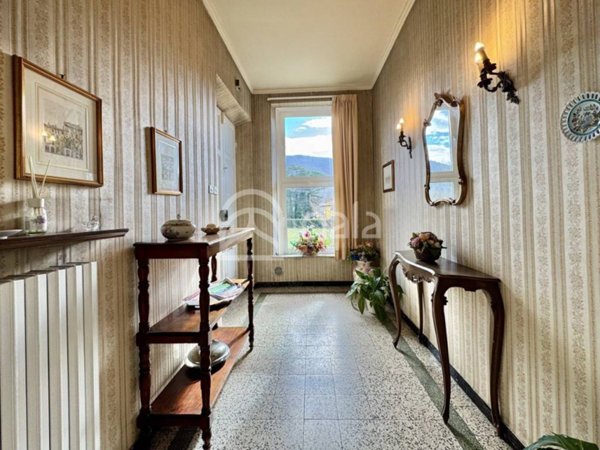 casa indipendente in vendita a Lucca in zona Meati