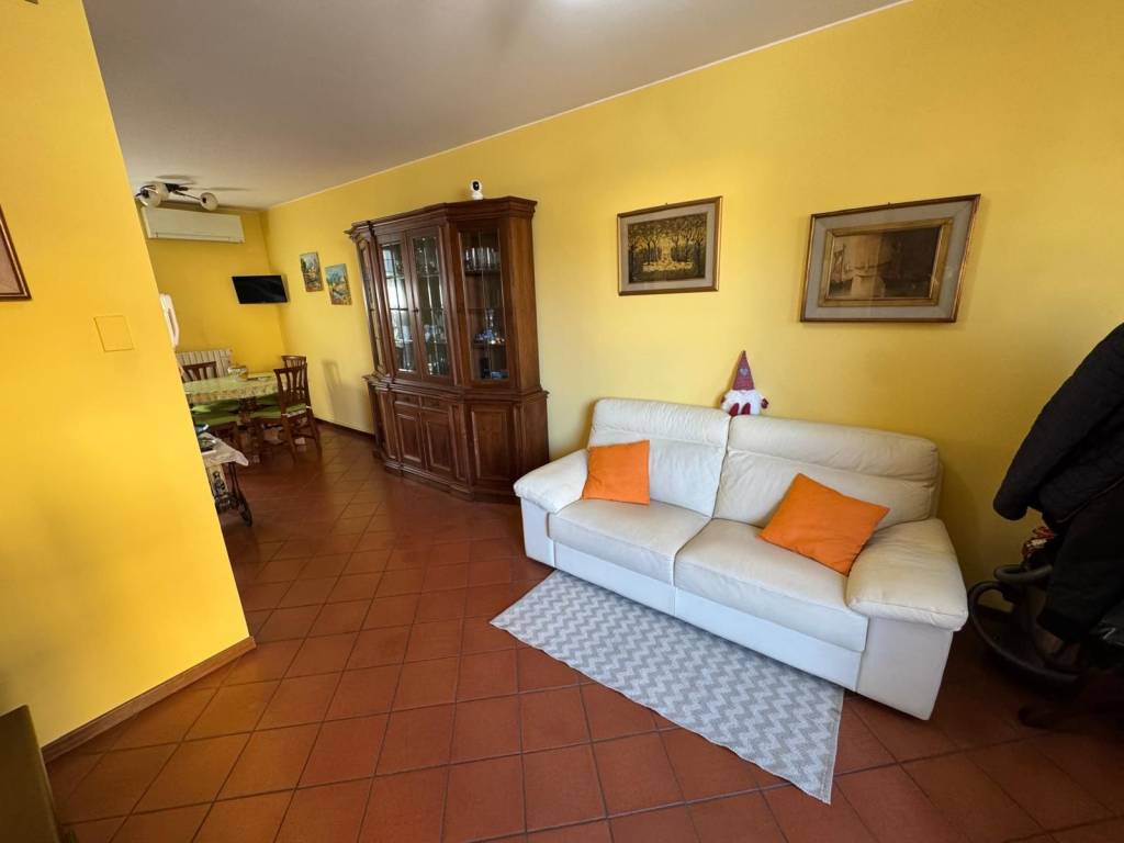casa indipendente in vendita a Lucca in zona zona Antraccoli
