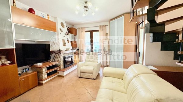 appartamento in vendita a Lucca in zona San Cassiano a Vico