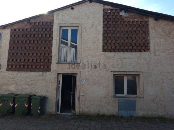 quadrivano in vendita a Lucca in zona zona Antraccoli