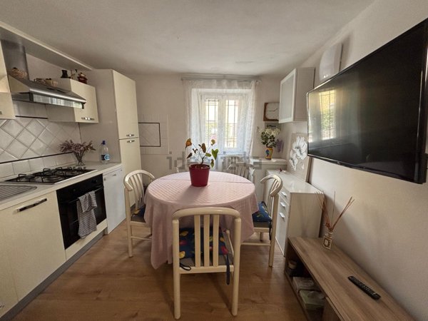 casa indipendente in vendita a Lucca in zona Zona San Concordio