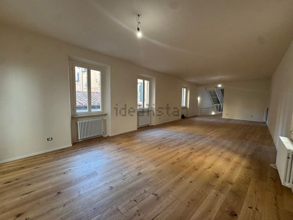 casa indipendente in vendita a Lucca in zona Centro Città