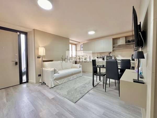 casa indipendente in vendita a Lucca in zona Nave