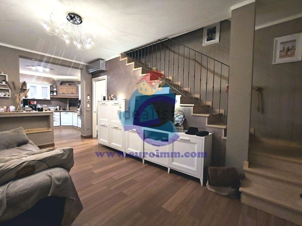 casa indipendente in vendita a Lucca in zona zona San Vito