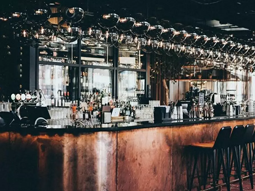 negozio in vendita a Lucca in zona Centro Città