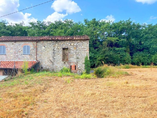 casa indipendente in vendita a Lucca in zona Maggiano