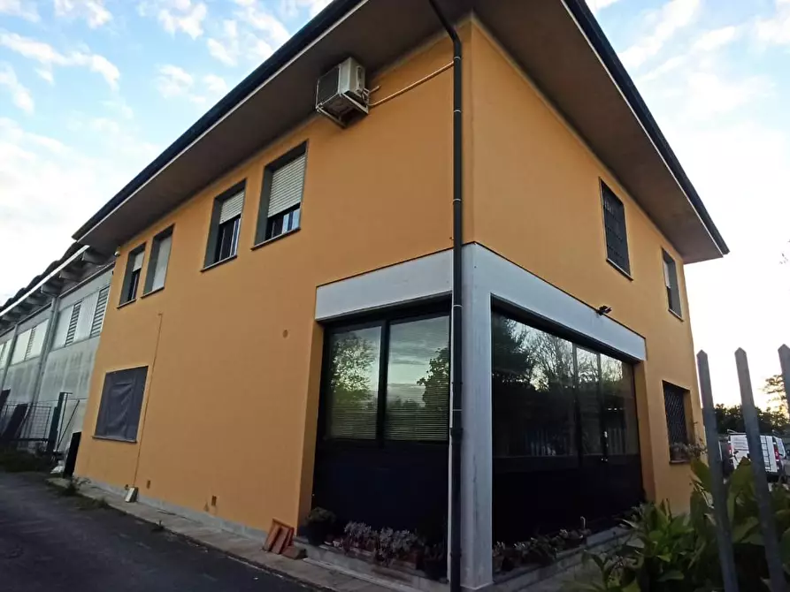 locale di sgombero in vendita a Lucca in zona Zona San Concordio