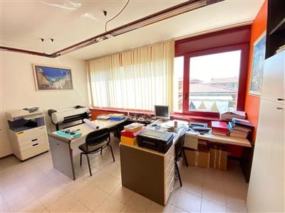 ufficio in vendita a Lucca