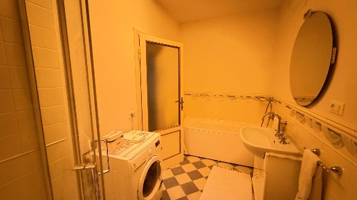 appartamento in vendita a Lucca in zona Centro Città