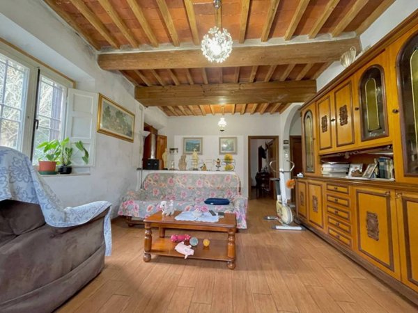 casa indipendente in vendita a Lucca in zona Santa Maria del Giudice
