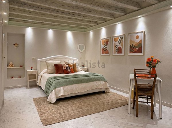 appartamento in vendita a Lucca in zona Centro Città