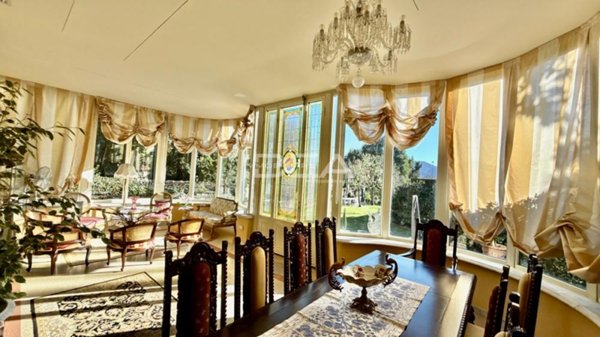 casa indipendente in vendita a Lucca in zona Centro Città