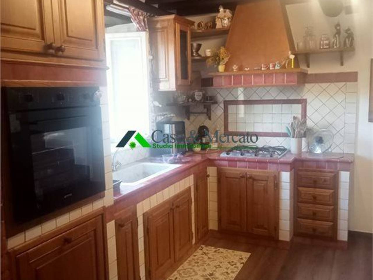 casa indipendente in vendita a Lucca in zona San Quirico di Moriano